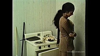 Кто отвечает за порядок (1976) на xv.com